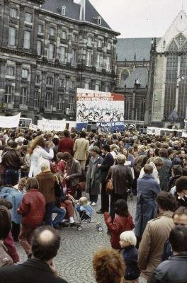 De Ciompi-Opstand: Een Sociaal en Economisch Triomf van de Florentijnse Arbeidersklasse